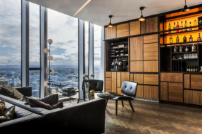 Отель Tower Suites Reykjavík  Рейкьявик